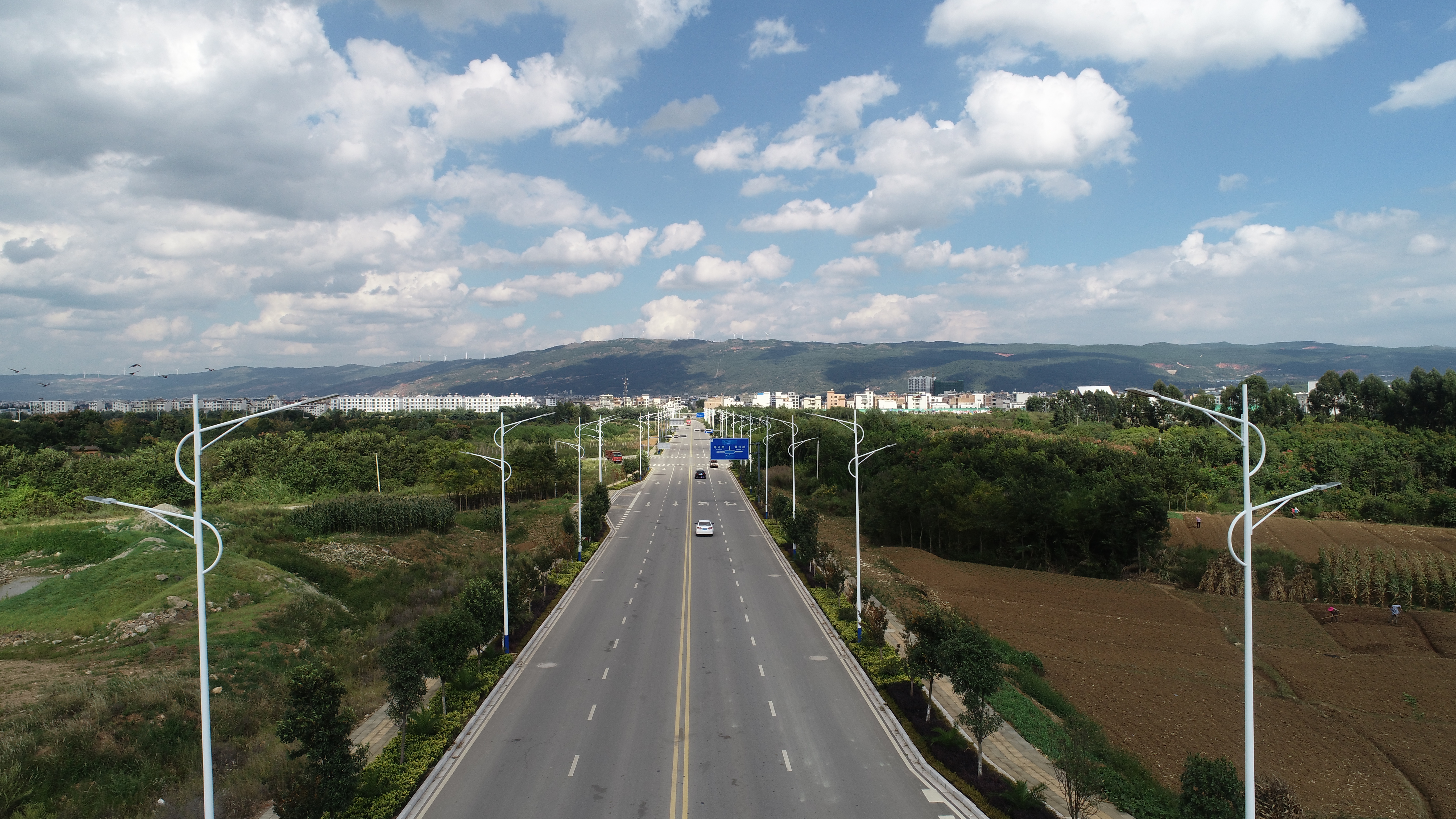 曲靖市麒麟區南部新城薊河路市電路燈項目